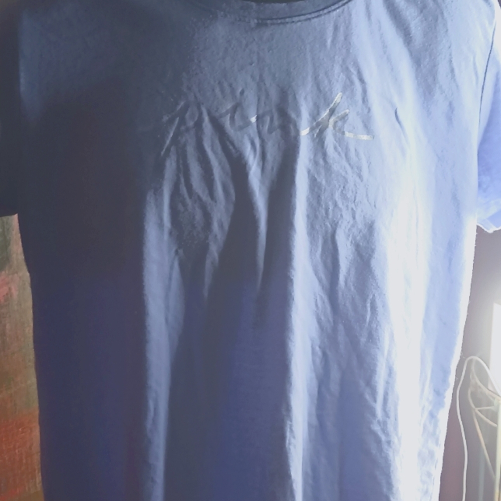 Blue Shirt - Picture 3 of 8